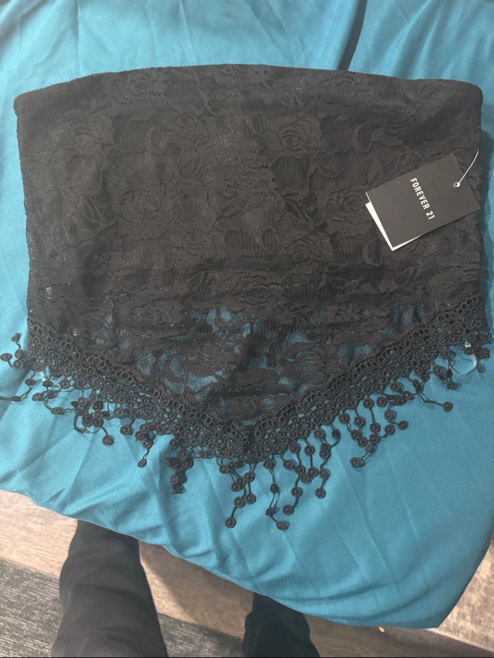 NWT!! Forever 21 Black Lace Fringe Strapless Crop - Picture 5 of 5